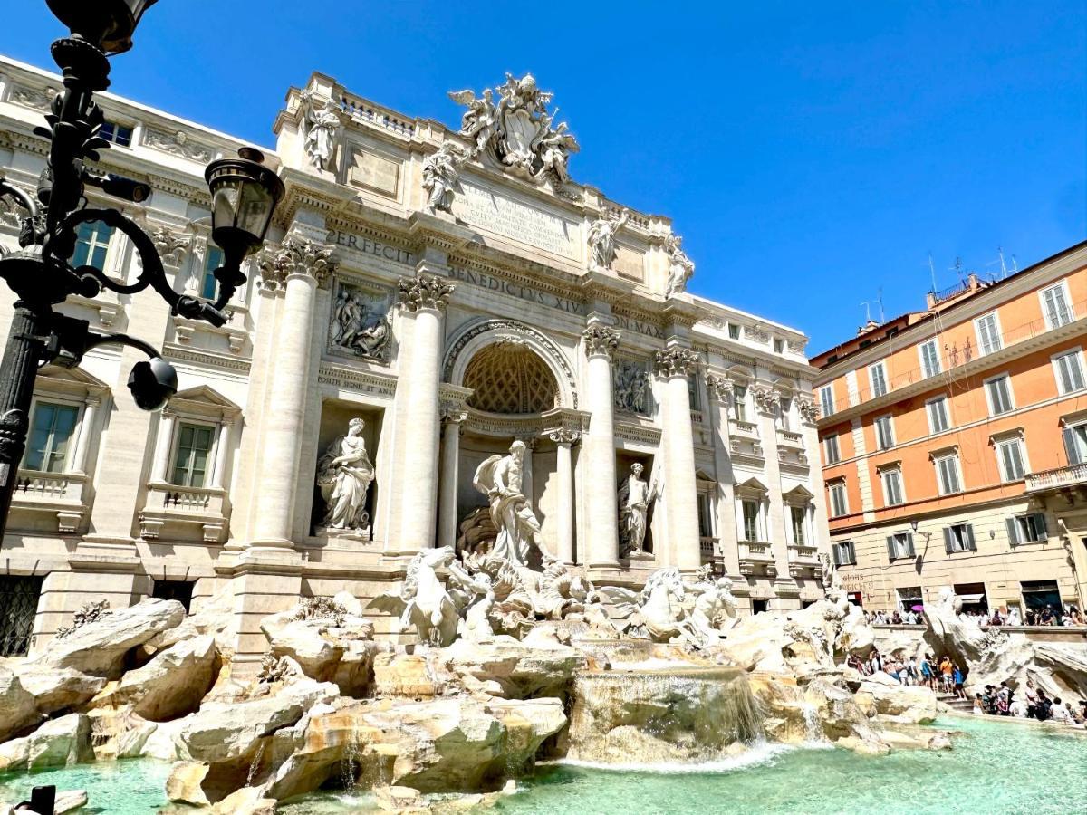 Trevi Romantic Alcova Bed & Breakfast *